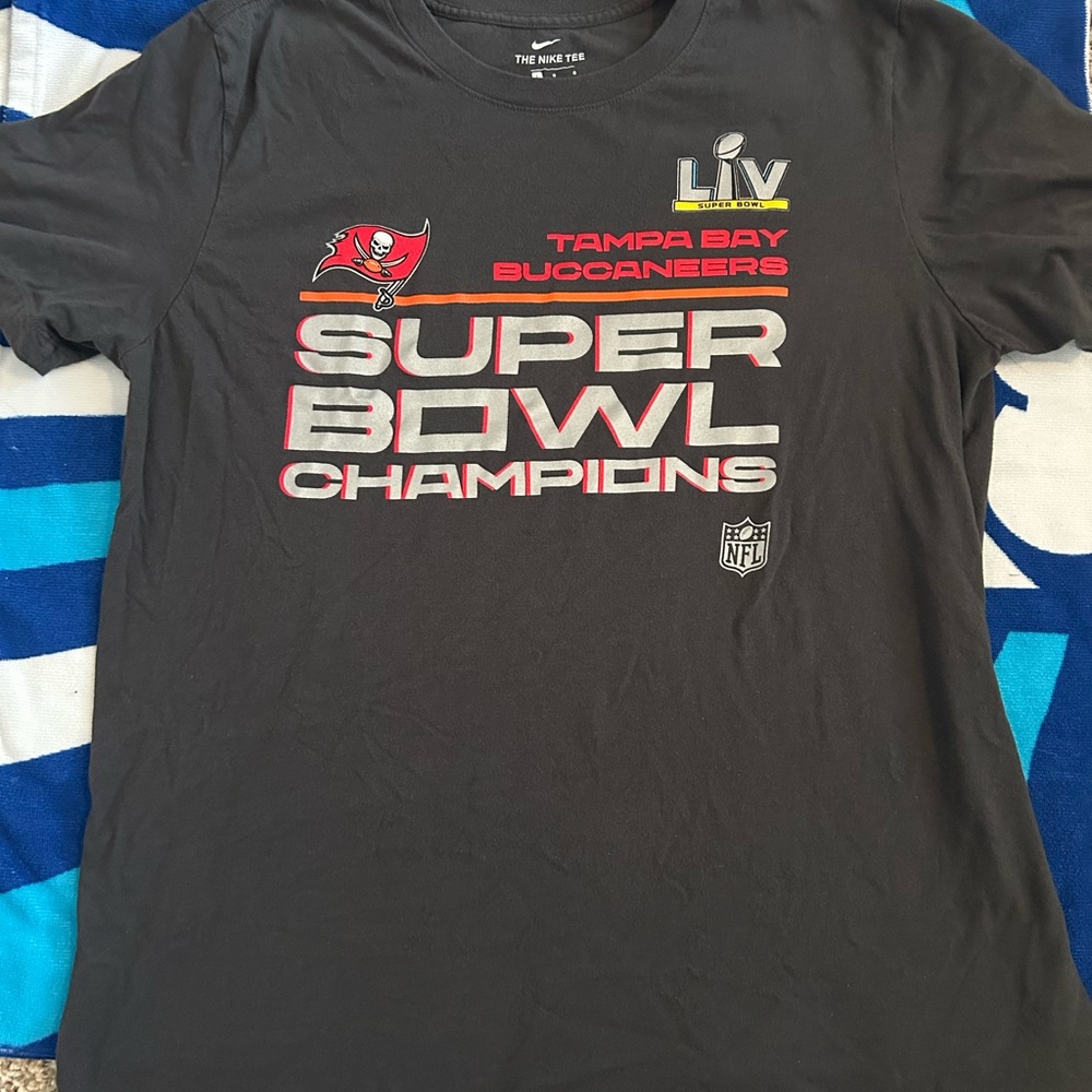 Tampa Bay Bucs shirt